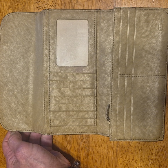 EUC Coach Wallet - Picture 10 of 15